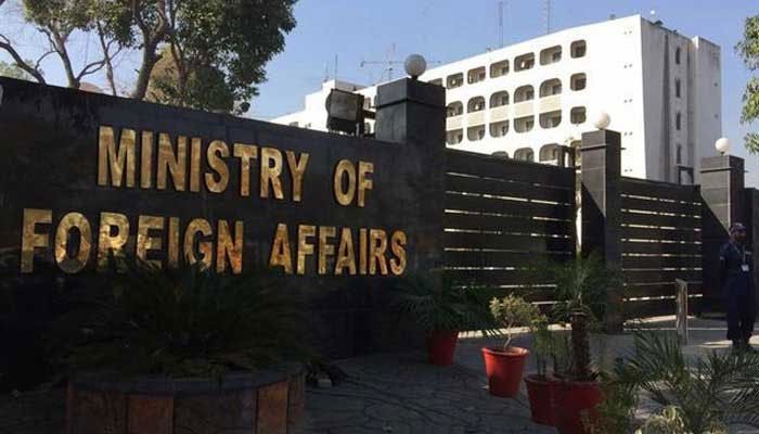 pakistan-condemns-india-s-barbaric-act-of-snatching-syed-ali-geelani-s-mortal-remains