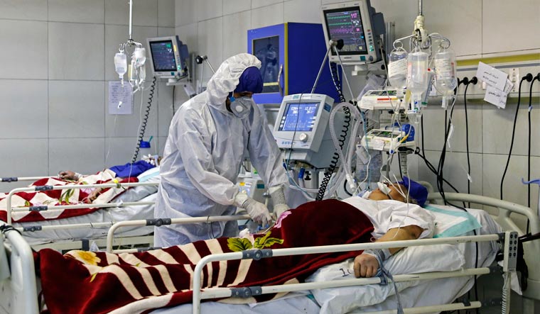 pakistan-logs-2-870-covid-infections-40-deaths