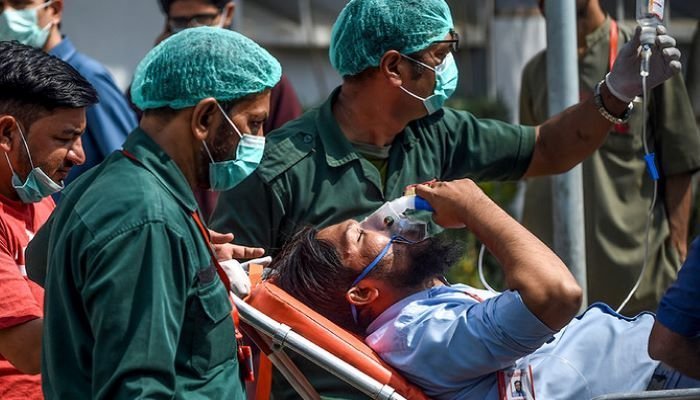 pakistan-reports-2-512-coronavirus-cases-63-deaths-in-24-hours