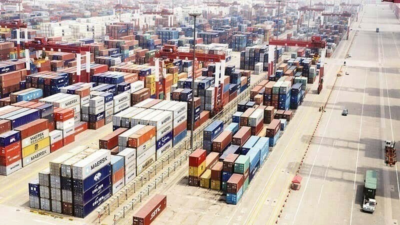 pakistan-s-trade-deficit-narrows-by-27-in-august
