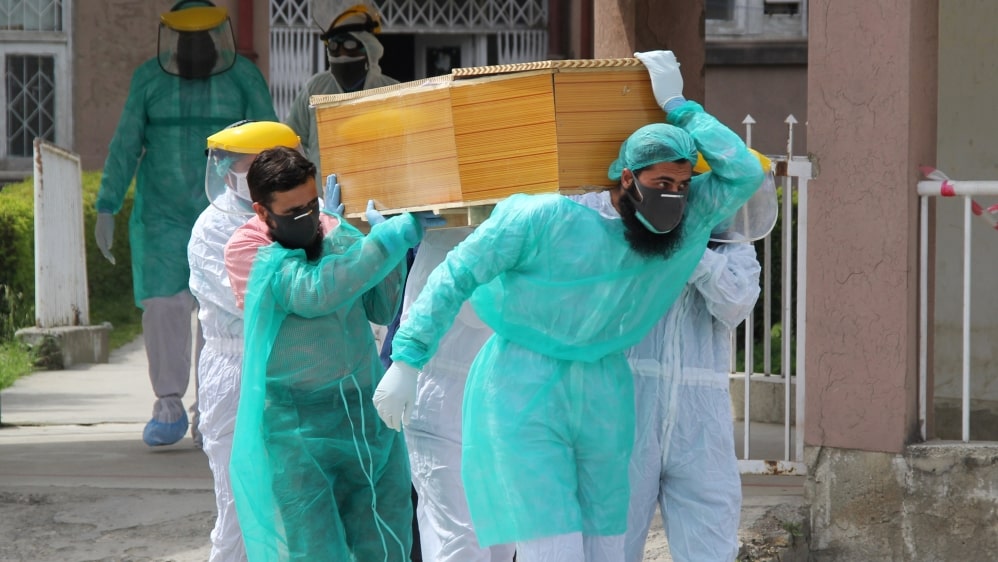 pakistan-sees-58-more-covid-19-deaths-2-357-new-infections