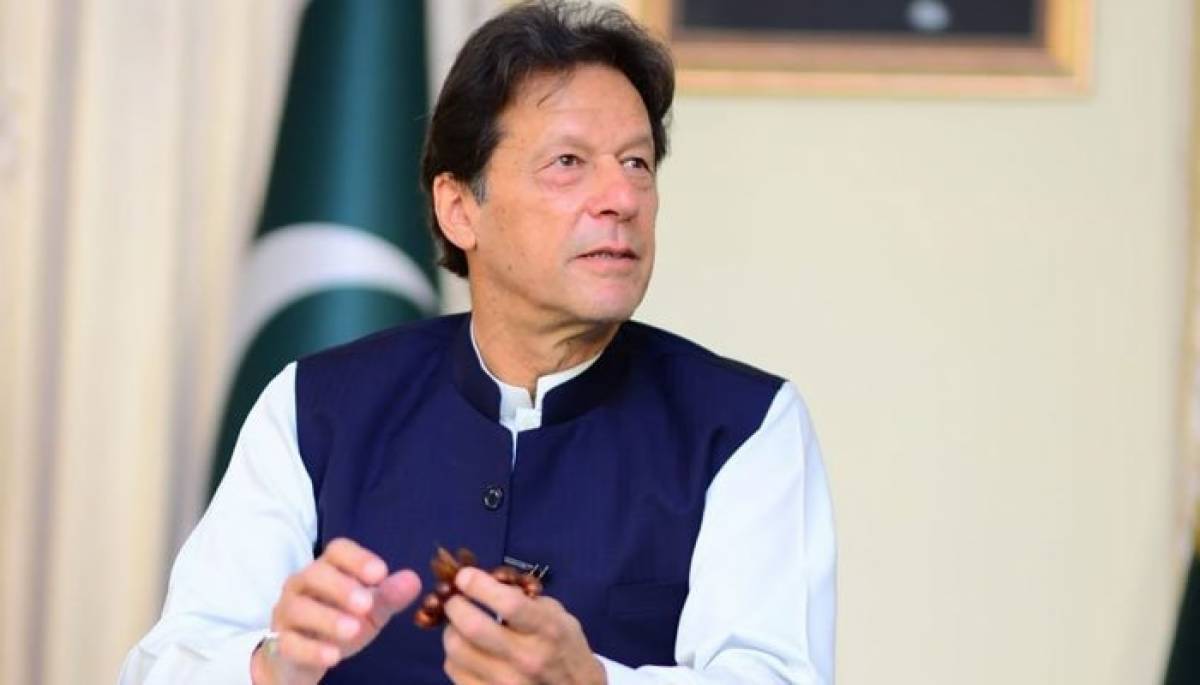 pm-khan-decides-to-meet-mnas-ahead-of-no-confidence-move