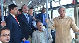 pm-shehbaz-sharif-inaugurates-metro-bus-service-from-peshawar-morr-to-islamabad
