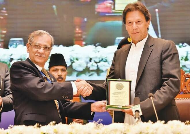 pti-chairman-imran-khan-meets-former-cjp-saqib-nisar-in-lahore