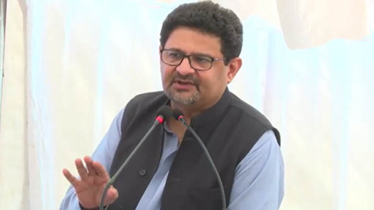 question-on-import-of-luxury-cars-for-ministers-draws-miftah-ismail-s-ire