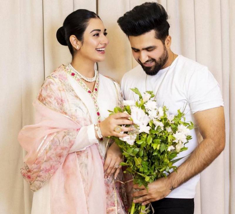 sarah-khan-takes-viral-instagram-challenge-with