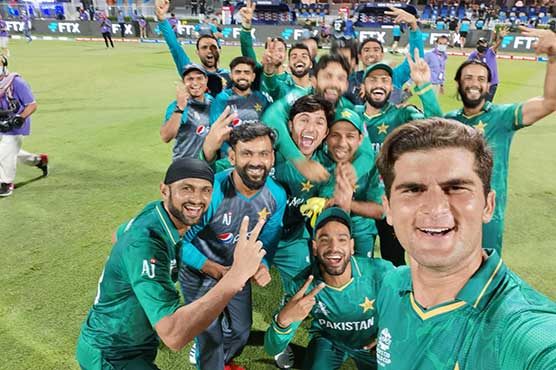 t20-world-cup-pakistan-maintain-winning-momentum-with-thumping-victory-over-new-zealand
