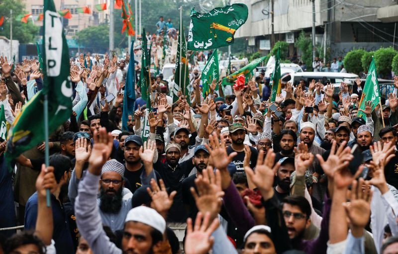 tlp-no-more-a-banned-outfit-interior-ministry-notifies