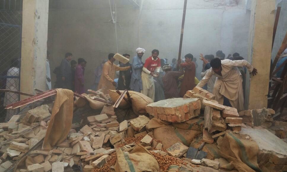 tragic-incident-in-faisalabad-roof-collapse-claims-two-young-lives