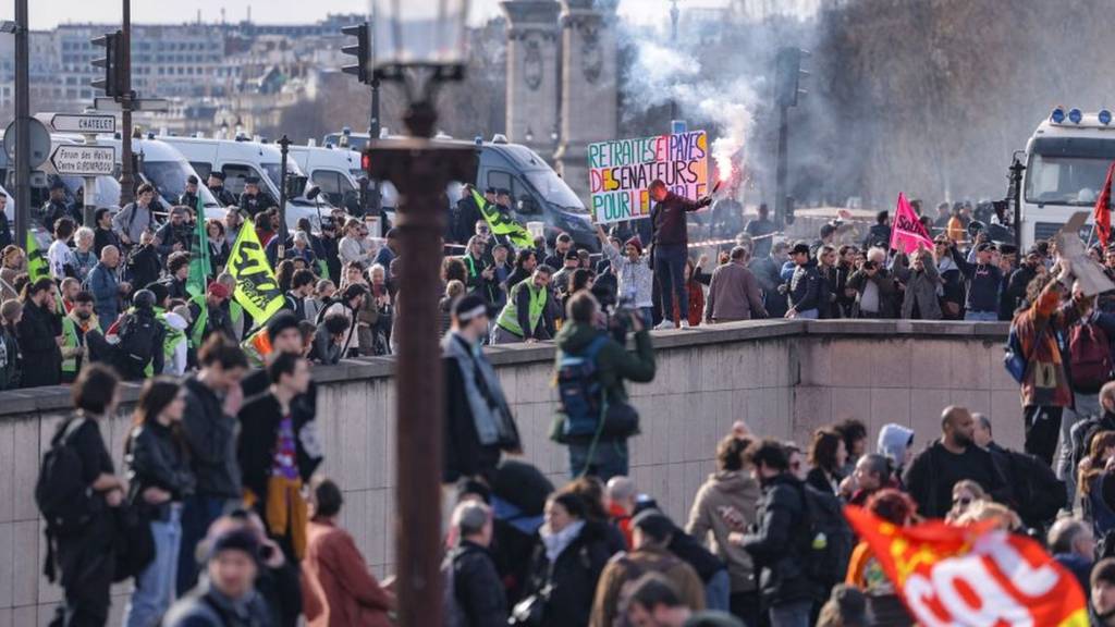 violence-in-paris-on-day-of-protests-over-macron-s-pension-reform