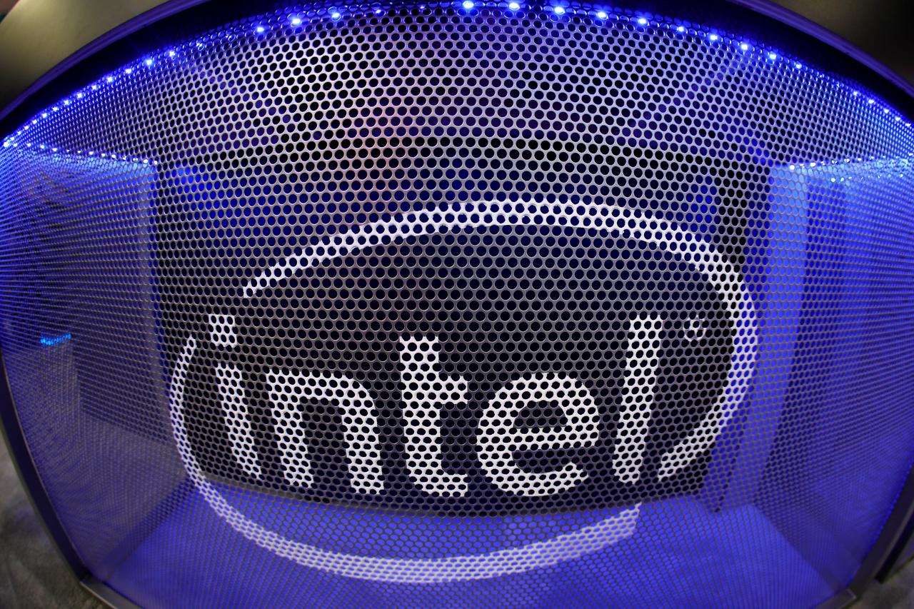 intel-unveils-first-artificial-intelligence-chip-springhill