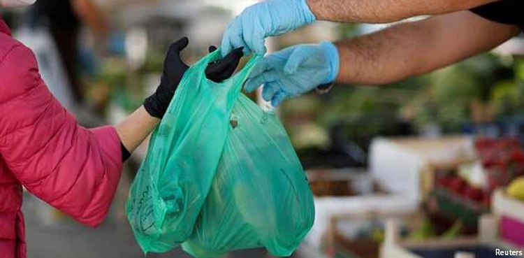 lhc-orders-govt-to-fine-people-defying-polythene-bag-ban
