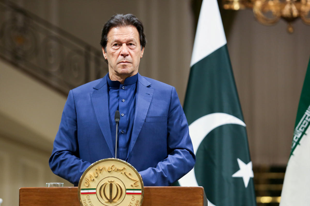 pm-imran-khan-congratulates-team-for-bringing-sugar-prices-down