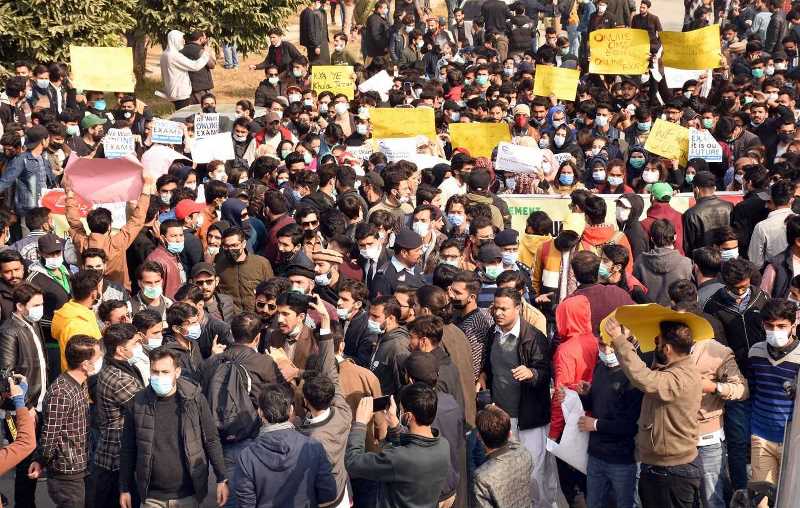 islamabad-numl-to-hold-online-exams-following-student-protests