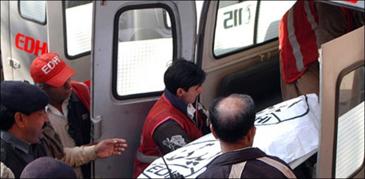 three-people-die-as-trailer-overturns-in-nawabshah