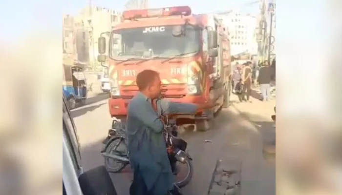 80-year-old-man-killed-in-another-deadly-karachi-fire
