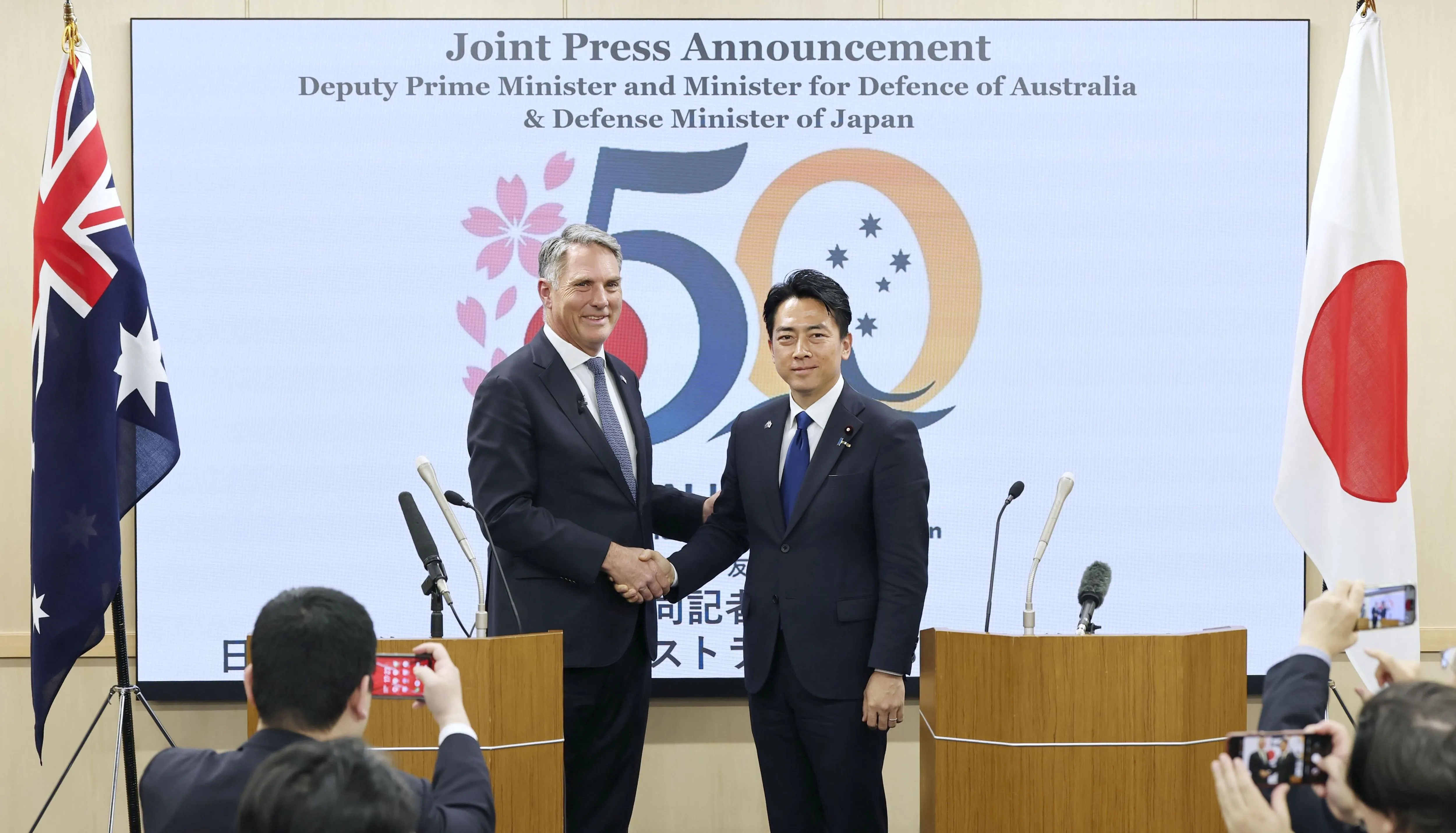 australia-and-japan-sign-contracts-to-launch-7-billion-warship-agreement