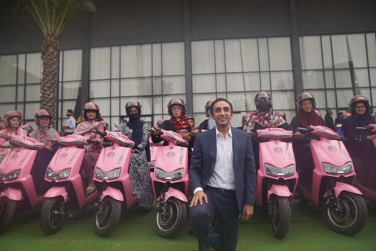 authorities-warn-citizens-to-stay-alert-as-fake-pink-scooty-scheme-ads-circulate-online