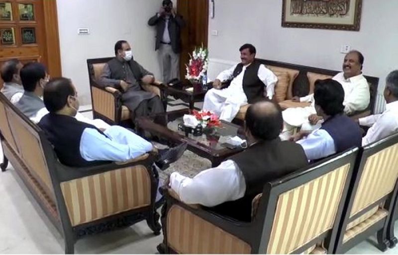 cm-buzdar-meets-jahangir-tareen-group-s-members