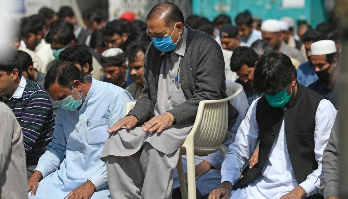 covid-19-pakistan-s-death-toll-crosses-19-000-mark-with-113-new-fatalities