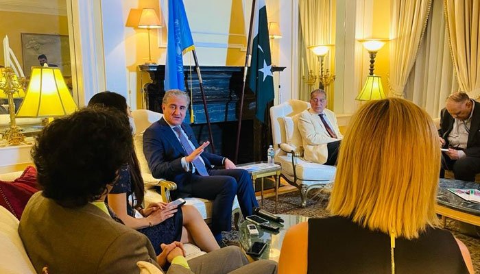 fm-qureshi-wants-world-to-support-afghanistan-unfreeze-assets