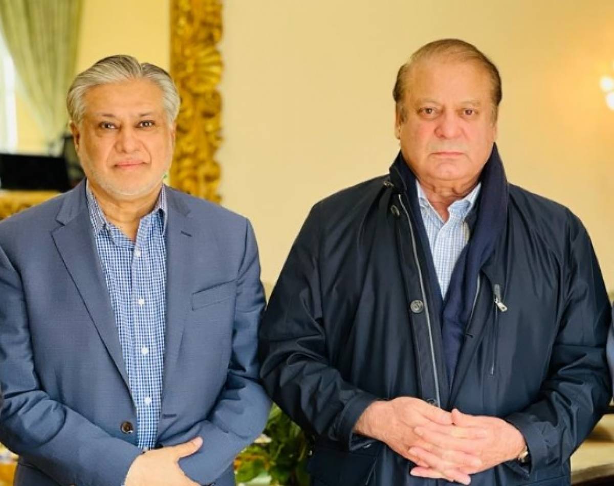 ishaq-dar-says-returning-to-pakistan-on-nawaz-sharif-s-orders