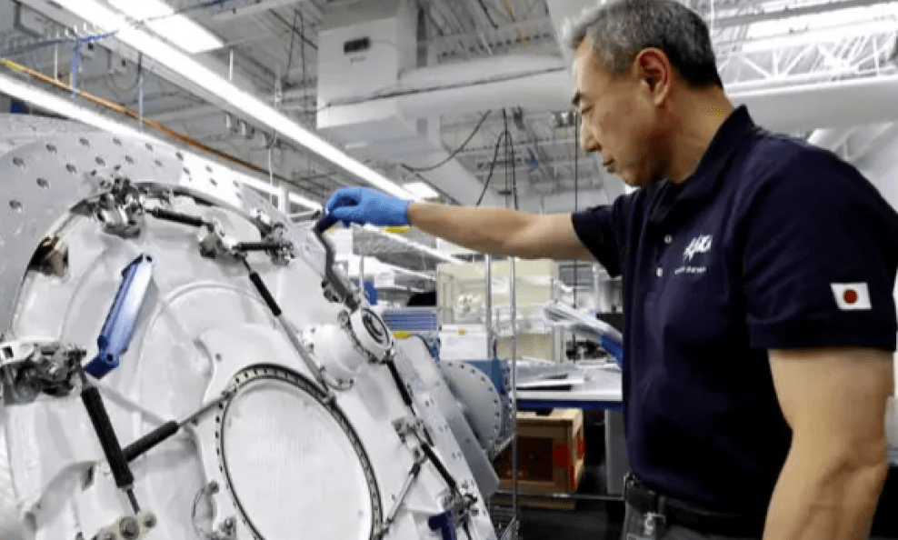 japan-aims-to-beam-solar-power-from-space-by-2025