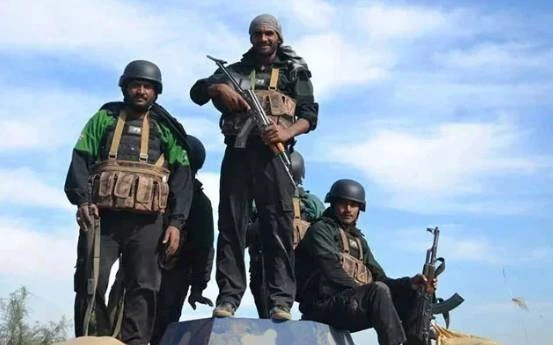 mostwanted-bandit-with-rs10m-bounty-surrenders-in-sadiqabad-says-police