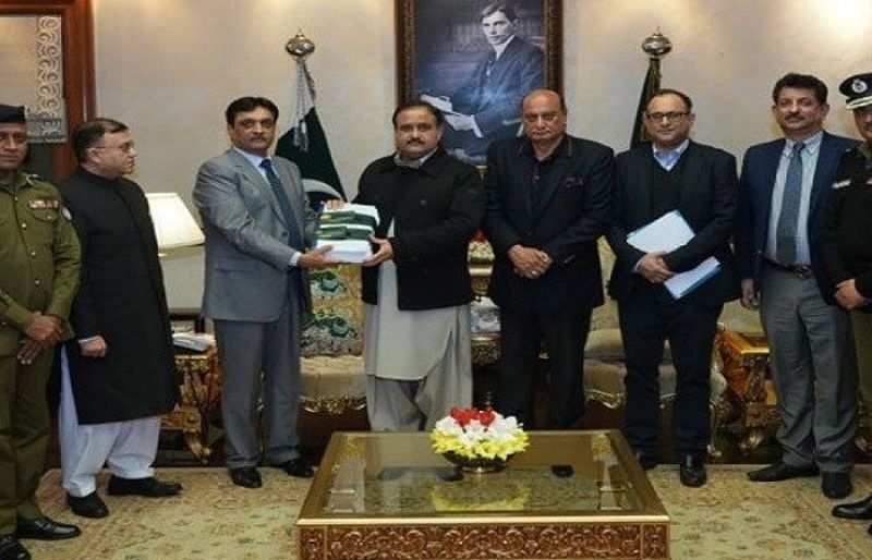 murree-tragedy-inquiry-report-presented-to-punjab-cm-15-officers-removed-for-negligence