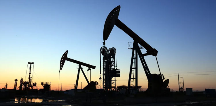 oil-plunges-to-eight-month-low-on-recession-fears