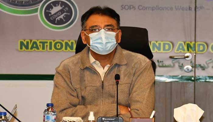 over-164-000-people-vaccinated-against-covid-19-in-one-day-says-asad-umar