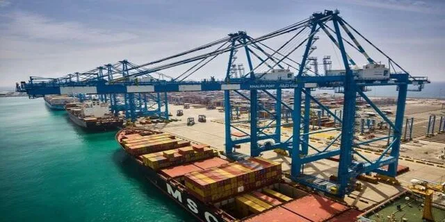 pakistan-boosts-port-operations-to-improve-its-transshipment-sector