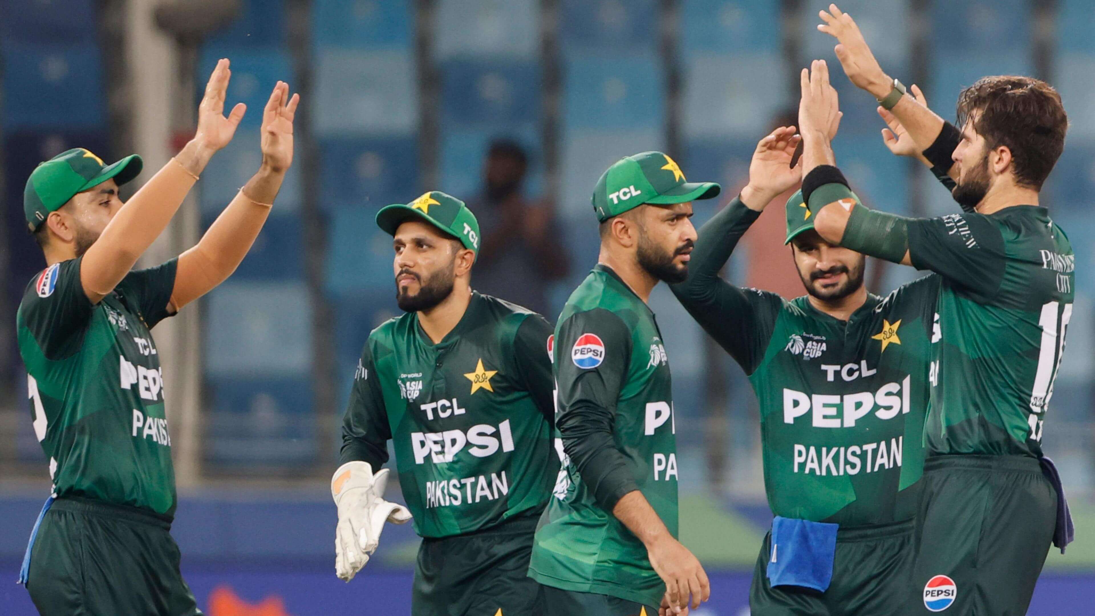 pakistan-cricket-team-dedicates-asia-cup-final-fee-to-martyrs-of-indian-attack