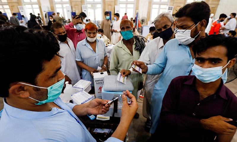 pakistan-reports-418-new-covid-19-cases-10-deaths