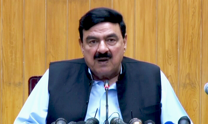 pm-khan-refused-to-remove-maryam-s-name-from-ecl-rasheed