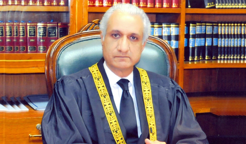 president-alvi-accepts-resignation-of-sc-s-justice-ijazul-ahsan