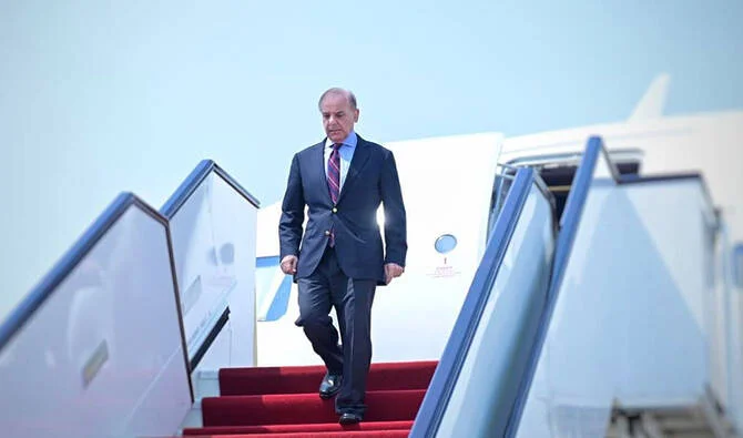 shehbaz-sharif-arrives-in-qatar-for-talks-on-trade-and-energy