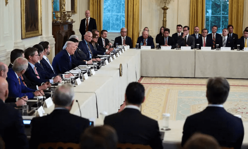 trump-urges-us-oil-giants-to-repair-venezuela-s-rotting-energy-industry