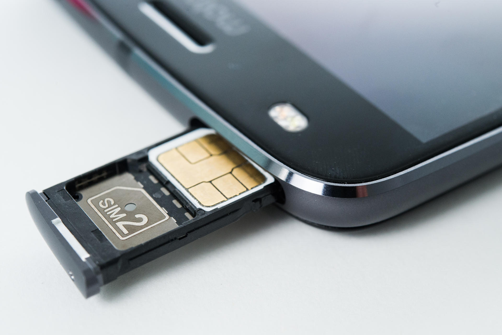 pta-directs-dual-sim-mobile-users-to-register-2nd-imei-before-31st-august-2019