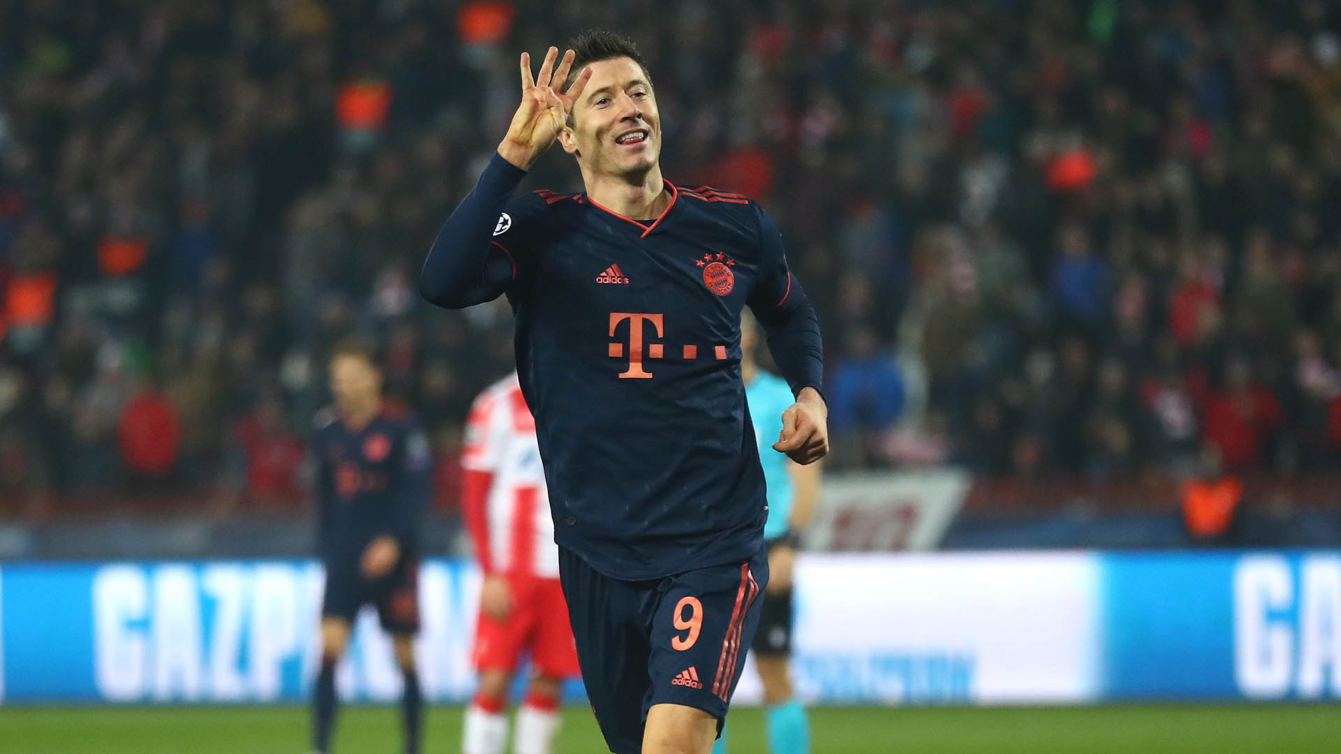 lewandowski-makes-history-with-four-goals-in-15-minutes