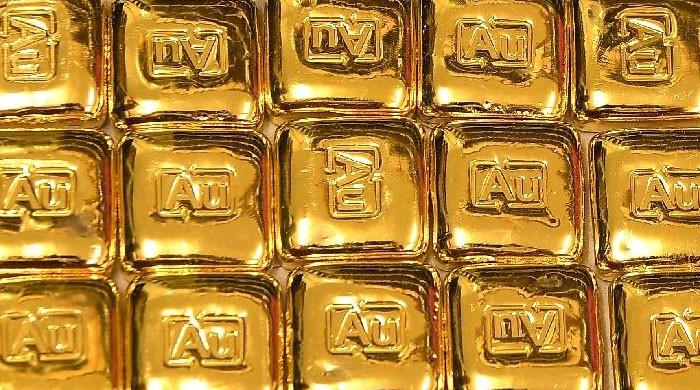 gold-being-traded-at-rs118000-at-the-opening-of-the-market-on-feb-9